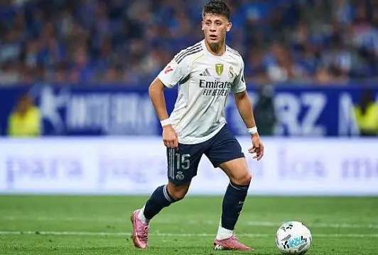 居勒尔西甲赛场展现组织才华,单场送出8次关键传球+94%传球成功率